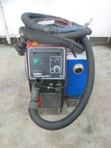 Murex Tradesmig 280-3 Mig Welder S/N 5091460685, with Abicor Binzec Fume Extractor, Model FES-200, 3 Phase with Attachments (As Viewed).