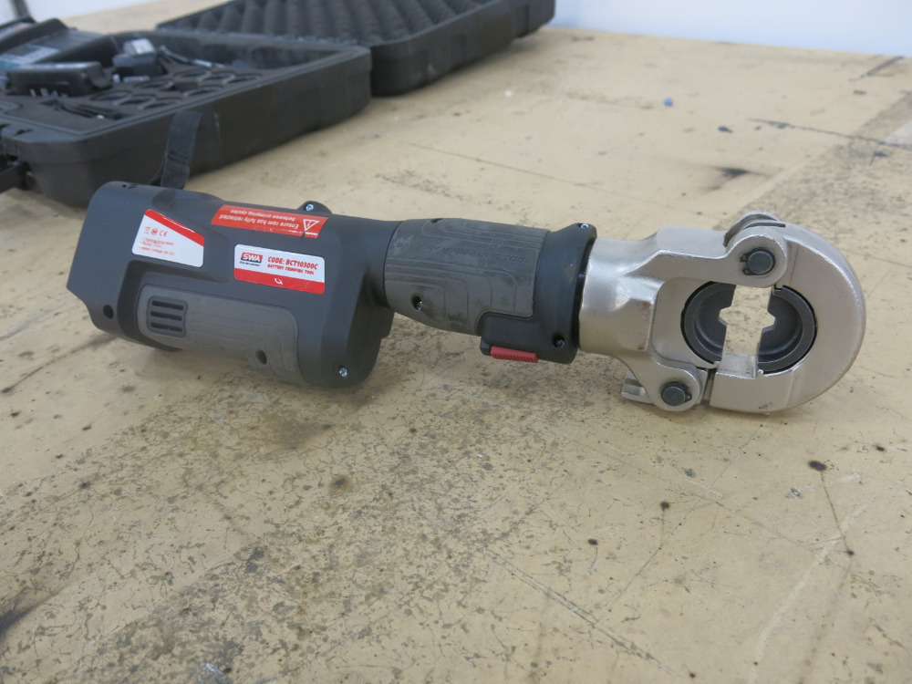 Swa Tool SWA Compact Hydraulic Battery Crimping Tool Kit. Comes with Crimping ...