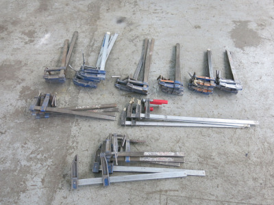 33 x Assorted Size Medium Metal Clamps.
