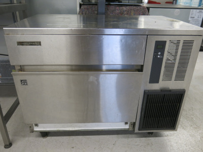 Hoskizaki Ice Maker Machine, Model IM-100CNE. H80 x W100 x D60cm.