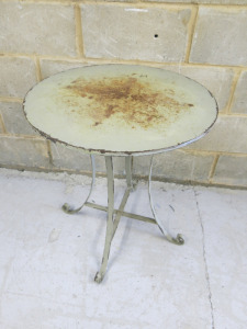 Round Outdoor Metal Table on Metal 4 Leg Frame.