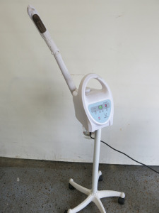 820w Mobile Microcomputer Facial Steamer, Model H1106.