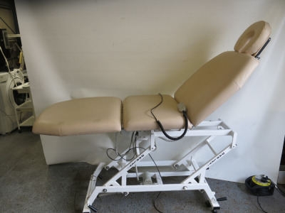 Darley Electric 3 Section Remote Controlled Massage Table with Upper & Lower Reclining Sections & Head Rest. NOTE: remote requires attention.
