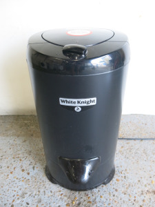 White Knight Spin Dryer, Model 28009B, S/N 002437.