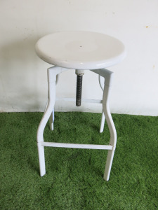 Height Adjustable Metal Stall in White.