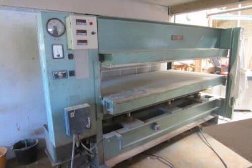 Schubert 2.5m (8'2") x 1.27m (4'2") Heated Veneer Press, with a 2 Spare Plattens