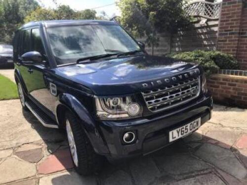 LY65 OGW: Land Rover Discovery 7 Seater, HSE SDV6 Auto in Loire Blue.