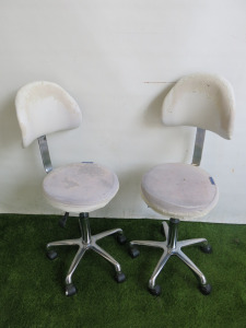 Pair of Mobile Beauty/Nail Salon Stools on Castors. Condition (As Viewed/Pictured).