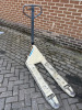 Crown Pallet Truck. - 2