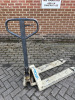 Crown Pallet Truck. - 4