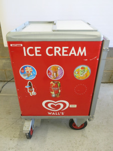 Total Refrigeration Walls Hawking Trolley Ice Cream Freezer, S/N 28158700000142. Size H107 x W65 x D77cm.