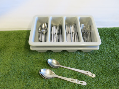 Quantity of Cutlery to Include, Knives, Forks, Spoons & 2 x Plastic Cutlery Trays.