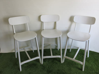 3 x Taburete Birma Plastic High Back Stools In White. Size H95cm.