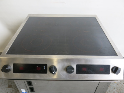 Le Magic CS3000T 4 Ring Induction Hob, 3 Phase. Condition Unknown, Sold for Spares/Repair/Scrap