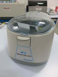 Greiner bio-one Benchmark Scientific Plate Fuge Micro Centrifuge, Model C2000-E, S/N E12160018.