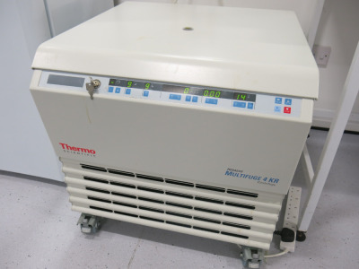 Thermo Electron Haraeus Multifuge 4KR, Refrigerated Centrifuge, S/N 0236628, DOM 2015.