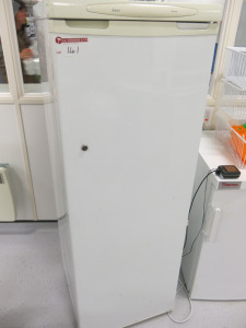 Lec Model LR900, 277litres Upright Fridge.