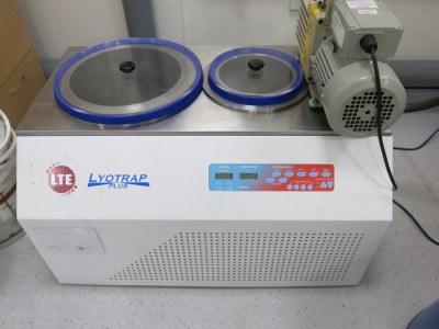 LTE Scientific Freeze Drier, Lyotrap Plus, Model LF-LYO-03-1, S/N K17931.