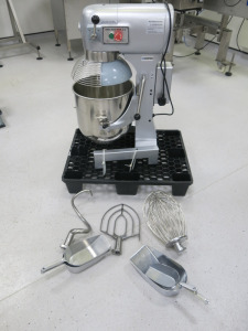 Empire 30 Litre, 3 Speed Commercial Mixer, Model EMP-3B0-F1.Comes with Bowl, Dough Mixer, Beater, Spiral Mixer, 6 x Assorted Sized Scoop & User Manual.