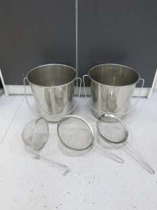 2 x Stainless Steel Buckets & 3 x Assorted Sized Wire Sieves.