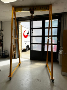 Konecranes 1Ton Mobile Lifting Gantry with 1Ton Chainhoist. Size H300 x W170 x D150cm.