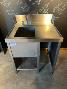 Stainless Steel Catering Sink with Goose Neck Mixer Tap, splash Back & Shelf Under. Size H93 x W86 x D84cm.