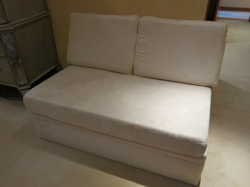 Cream Microfibre Fabric Pull Out Futon.