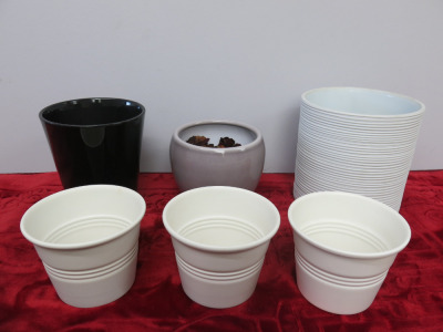 6 x Assorted Ceramic Vases to Include: Set of 3 Cream Pots, 1 x Habitat, 1 x Bloempot & 1 x Other.