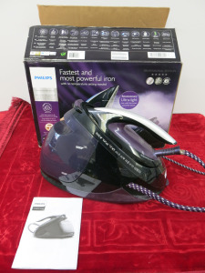 Philips PerfectCare Elite Silence 2400W Steam Iron in Orginal Box.