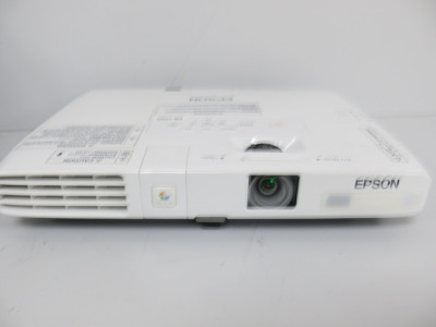 Epson LCD Projector EB1750, Model H372B. Comes with Power Supply & Soft Carry Case.