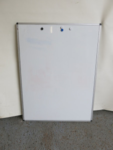 Viz Pro Magnetic Whiteboard, Size H120 x W90cm.