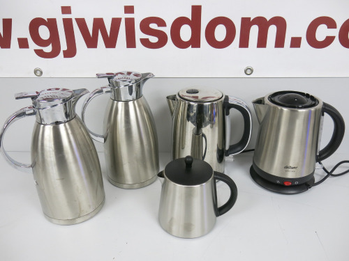 Quantity of Kitchen Equipment to Include: 1 x Swan Kettle, 1 x Arzum Cayci Eco Turkish Tea Maker & 2 x Stainless Steel Milk Jugs.