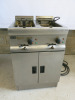 Lincat Twin Tank Electric Deep Fat Fryer, S/N 30226593, 3 Phase & Comes with 2 Baskets. Size H90 x W60 x D60cm.