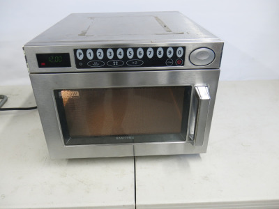 Samsung Commercial 1850w Microwave, Model CM1929.