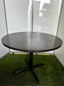 5 x Mahogany Effect Dark Wood Round Dining Tables with Black Metal Bases, Size Dia 100cm.