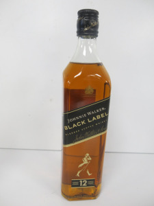 Bottle of Jonnie Walker Black Label Aged 12 Years, Blended Scotch Whisky, 70cl.