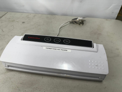 Caterlite Vacuum Pack Machine. Model CN515