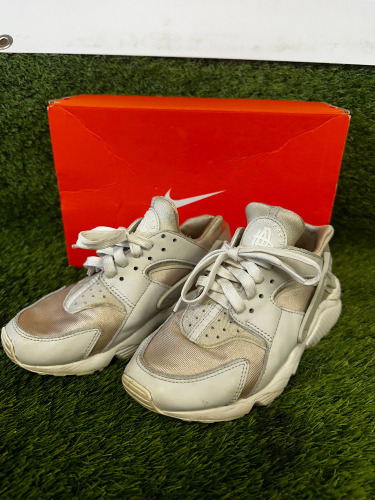 Pair of Nike Women's Air Huarache Light Bone Trainers, Size UK 3. Comes in Box. NOTE: worn condition.