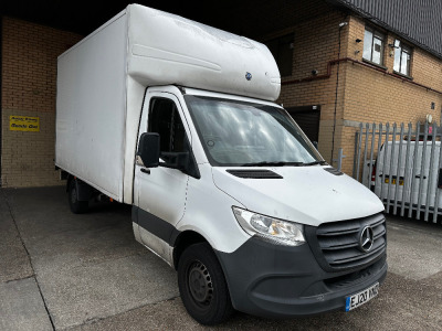 EJ20 VND: Mercedes Benz Sprinter 314 CDI Luton Van in White with JCP Tail Lift, Body Size H240 x W200 x L398cm. 2143cc, Manual, Diesel, Mileage 106,625, MOT Expires 14/11/2024. Comes with 2 Key, V5C & Manual.