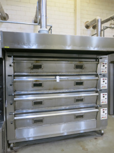 Tom Chandley Compacta, 4 Deck Commercial Bakers Oven with 180cm wide Decks, Model CPMK4MTS488, S/N 11A25AB1, Year 2011. Machine Size H230 x W237 x D265cm.