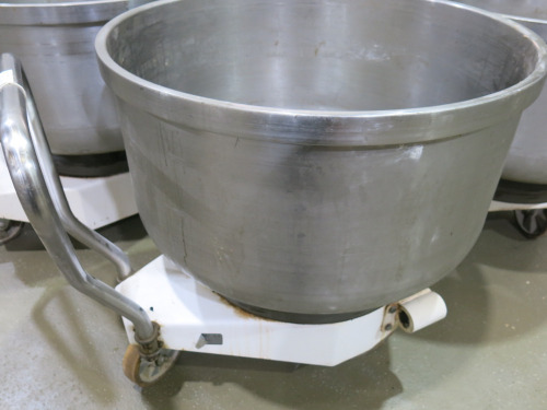 Ibis Mixing Bowl & Trolley, Model WSA340. NOTE: for use with lots 48, 49, 50 & 51.