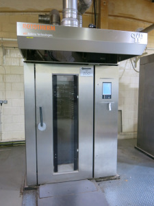 WP Technologies Rotatherm Green Rotary Single Rack Oven. Comes with Manual. Size H250 x W160 x D165cm.