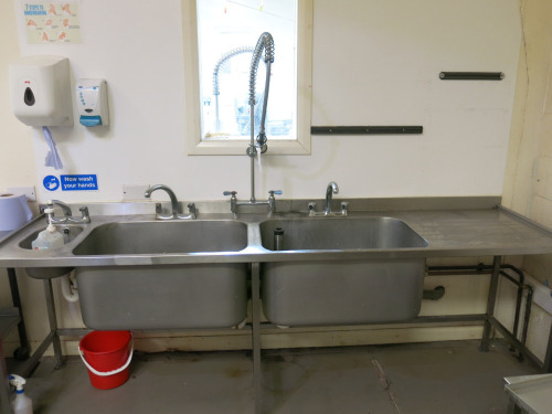 Stainless Steel Triple Sink Unit with 2 x Deep Sink Units with Swan Neck Taps & Pre Rinse Tap on Flex Hose, Small Hand Sink & R/H Drainer. Size H88 x W260 x D70cm.