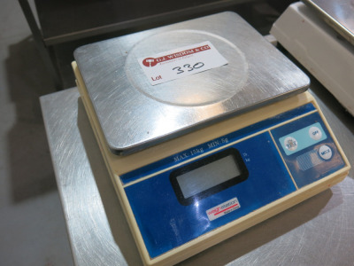 Weigh Station F178 15kg Scales.