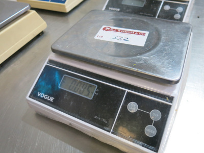 Vogue F178 15kg Scales.