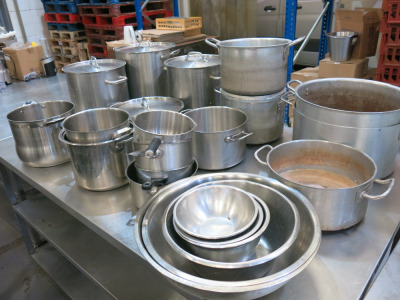 Approx 20 x Assorted Stainless Steel Cooking Pots, Pans & Mixing Bowls (As Viewed).