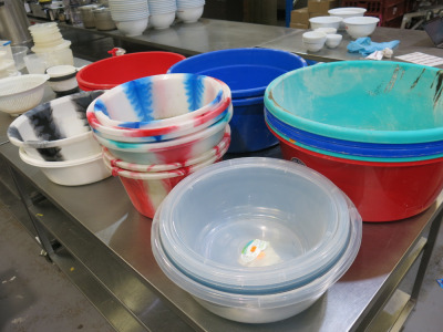 28 x Assorted Sized Mixing Bowls (As Viewed/Pictured).