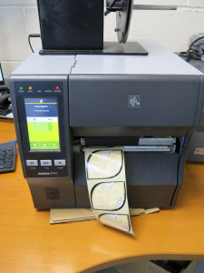 Zebra ZT421 Thermal Transfer Label Printer with Colour Touch Display. Comes with Labelmate, Model MC-11, S/N19040203.