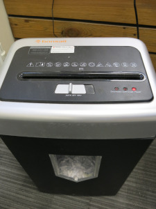 Bonsai Paper Shredder, Model C169B