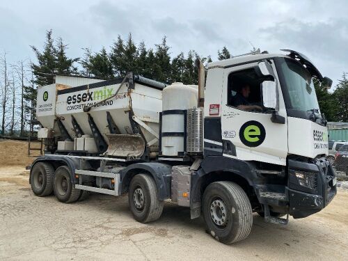 LK17 CLX: Renault K460, 8 x 4 Omega Roadmaster Volumetric Concrete Mixer, 32,000 kg Gross, Mileage 270,944km. Comes with Key, V5 & Document History Folder.